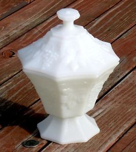 Anchor Hocking Grape Cable White Milk Glass Octagonal Candy Dish with Lid