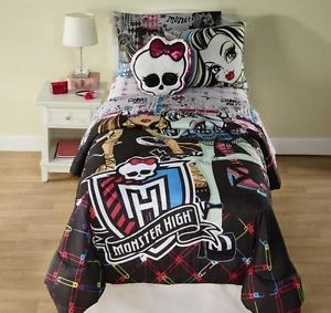 Twin Girls Black Reversible Monster High Comforter Sheets Bed in Bag Bedding Set