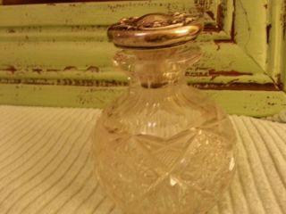 Beautiful Vintage Etched Cut Crystal Glass Perfume Scent Bottle Sterling Stopper
