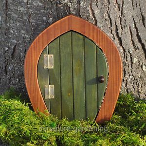 Miniature Fairy Garden Wooden Gnome Door Green
