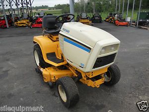 Cub Cadet 1641 Lawn and Garden Tractor