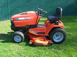 Scotts John Deere 2048 Lawn and Garden Tractor 20HP 48" Mower Hydro Drive