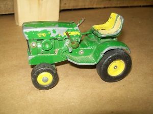 Ertl John Deere 140 Lawn and Garden Tractor 1 16 Vintage