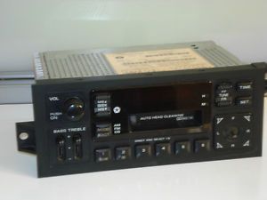 Chrysler Am FM Cassette Factory Car Radio Stereo Part Number P4704302 Dolby