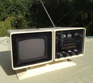 Vintage 1975 RCA 5" TV Am FM Alarm Clock Radio Model AT059Y Radio Works