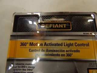 Mixed Lot 14 Defiant Motion Activated Light Control Indoor Digital Timer 21751