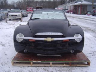 04 Chevrolet SSR Front Clip Assembly Nose Hood Bumper Headlights Black