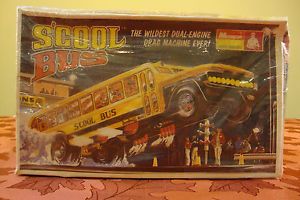 Monogram 1 24 Scale s'Cool Bus Dual Engine Drag Machine Model Kit Item 6781