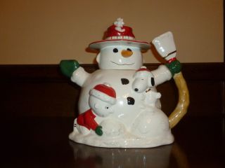 Lenox Teapot Pitcher Snoopy Peanuts Charlie Brown Christmas Snowman Winter White