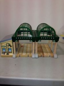 Talking Knapford Station Only Wooden Thomas Tank Engine Deluxe New