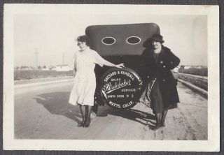 Old Photo Girls w 1922 Studebaker Car Dealer Watts California Tire Cover 861938