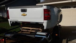 2007 2013 Chevy Silverado Sierra Dually 3500 HD 8ft Truck Bed Tailgate Bumper