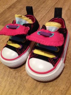 Converse Chuck Taylor Baby Girl Infant Size 2 Slip on Pink Black Rainbow