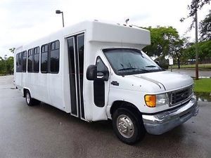 Florida Ford Diamond Coach 25 Person Diesel Shuttle Bus Wheel Chair Limo Van