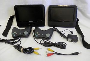 Philips PD7012G 7 0" Dual Screen Portable DVD Game Player 2 Game Controllers