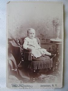 Antique Victorian Edwardian Chair Fashion Dress Infant Boy Child Photo 1800s 1