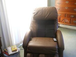 Premier Health Products PHP2022 Zero Gravity Massage Chair with Remote Control