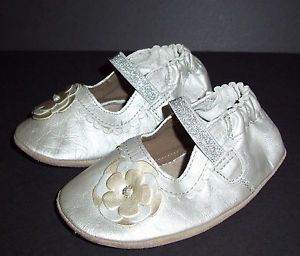 Robeez Girl 18 24 M Mary Jane Baby Crib Shoes Metallic Bouquet Soft Sole Silver