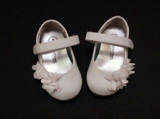 Genuine Baby Girls Size 03 White Dress Shoes Velcro Closure