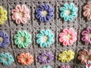 Christmas Flower Crochet Granny Square Afghan Pattern on PopScreen