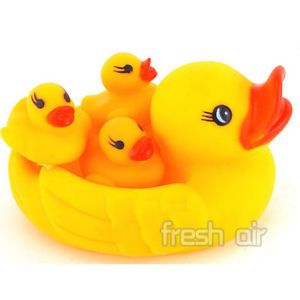 Mummy Baby Rubber Race Cute Ducks Family Squeaky Bath Toys for Kids Set New