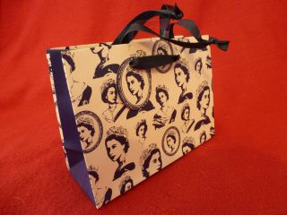 Small Paper Tote Gift Bags Tag Queens Diamond Jubilee Picture Image Blue White