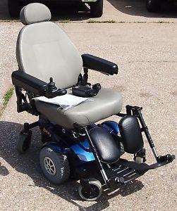 Pride Jazzy Select 6 Hardly Used with New Batteries Power Scooter Chair