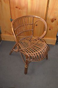 Childs Ornate Victorian Rattan Wicker Childrens Doll Antique Chair Picture Prop