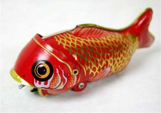 Tin Toy Wind Up Whale Eat Fish Vintage Retro Style Novelty Collectible New Gift