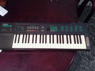Yamaha Model PSR 6 Electronic Keyboard 49 Key Piano Synthesizer w AC Adapter