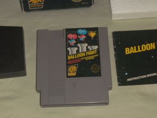 Balloon Fight Nintendo 1986 NES CIB Box Manual Cartridge RARE Black Box Game