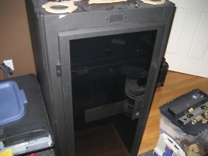 24U Server Rack with Cooling Fans