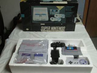 Super Nintendo SNES Video Game Console Complete in Box 4