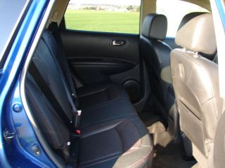 Stunning Nissan Rogue SL AWD Leather Power Moonroof Heated Seats Bose Bluetooth