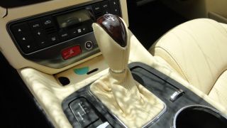 Maserati Gran Turismo Gear Shift Knob with Wood Button Avorio P N 981431702