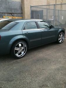 22 inch Rims and Tires 2005 Chrysler 300